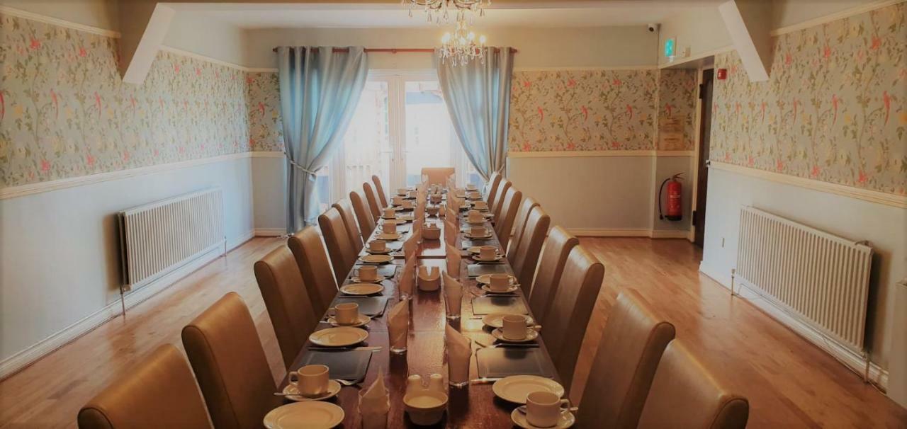 Danagher'S Hotel Cong Kültér fotó